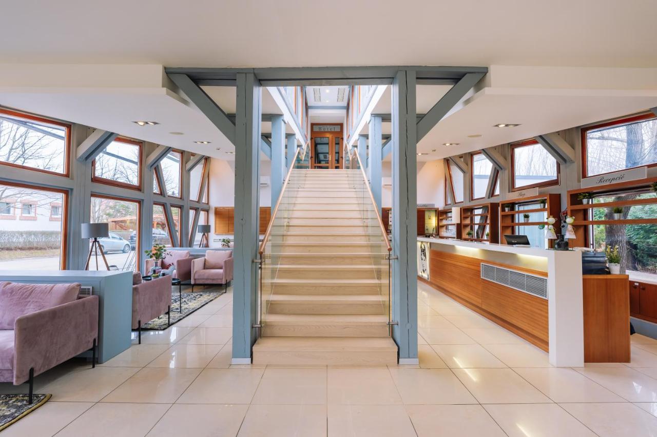 Vadvirag Panzio Hotel Agfalva Luaran gambar