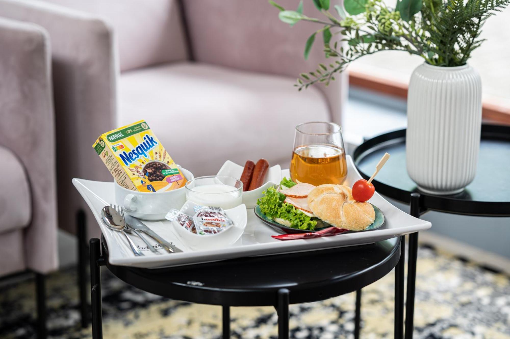 Vadvirag Panzio Hotel Agfalva Luaran gambar
