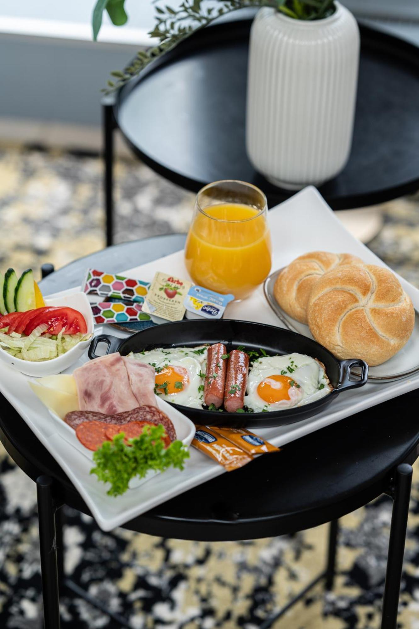 Vadvirag Panzio Hotel Agfalva Luaran gambar