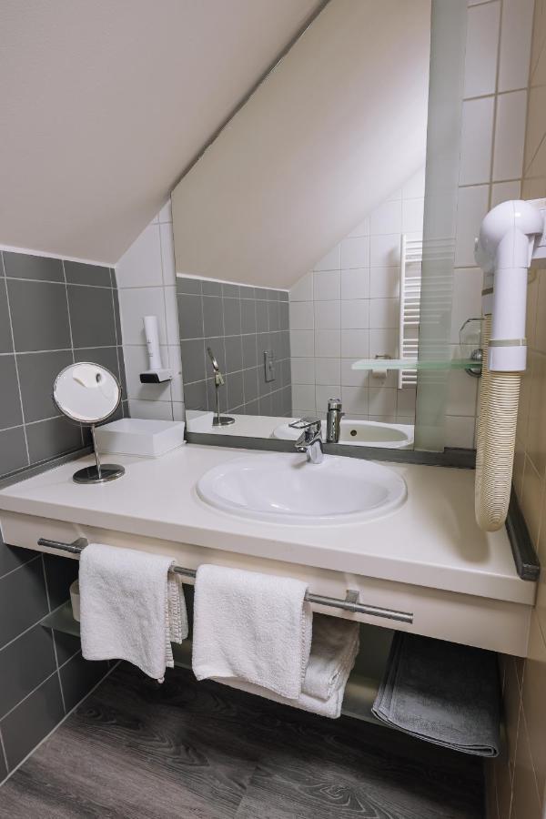 Vadvirag Panzio Hotel Agfalva Luaran gambar
